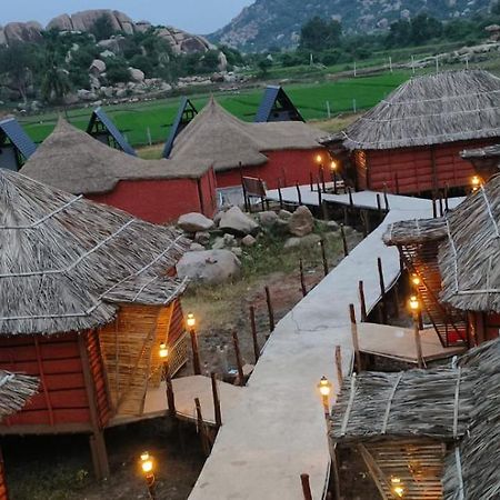 Golden Chariot Resort Hampi Dış mekan fotoğraf