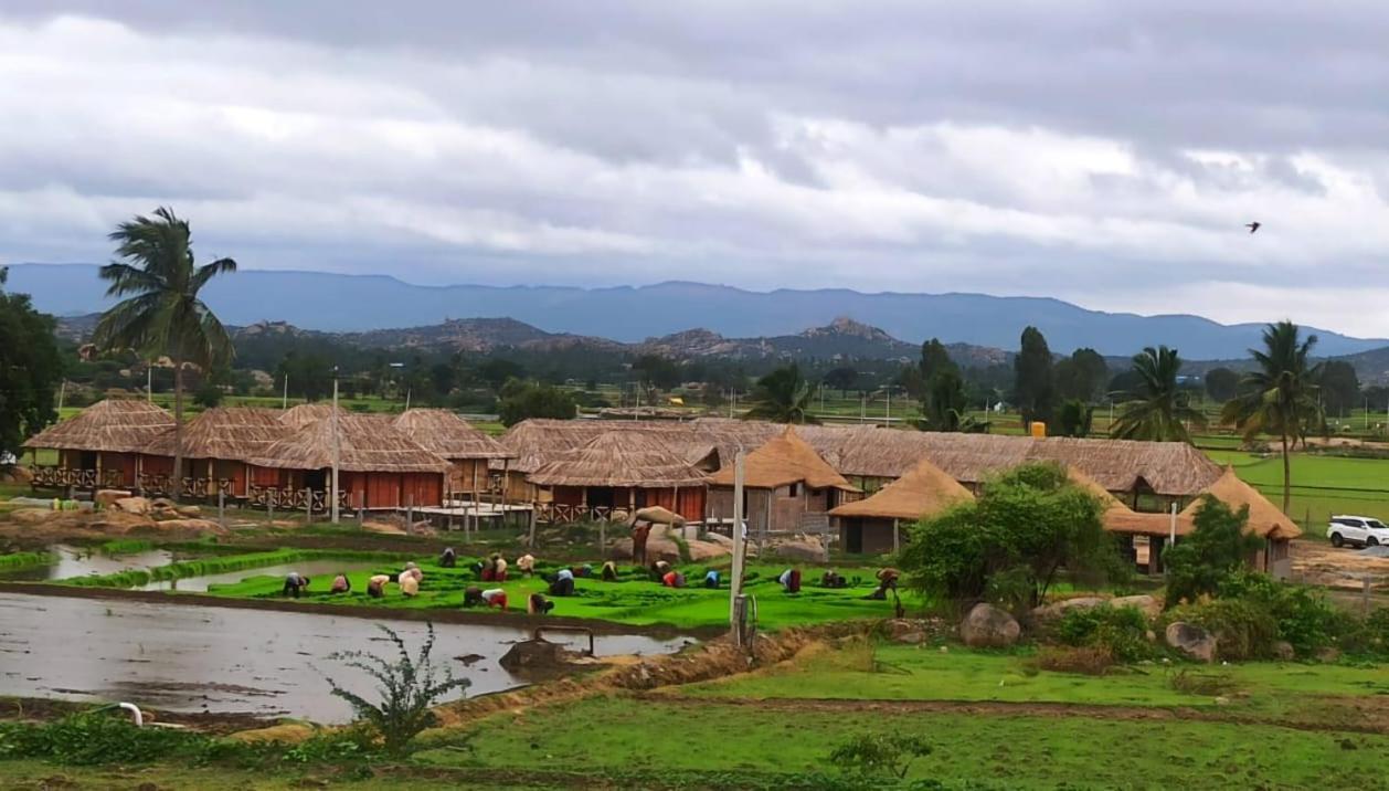Golden Chariot Resort Hampi Dış mekan fotoğraf
