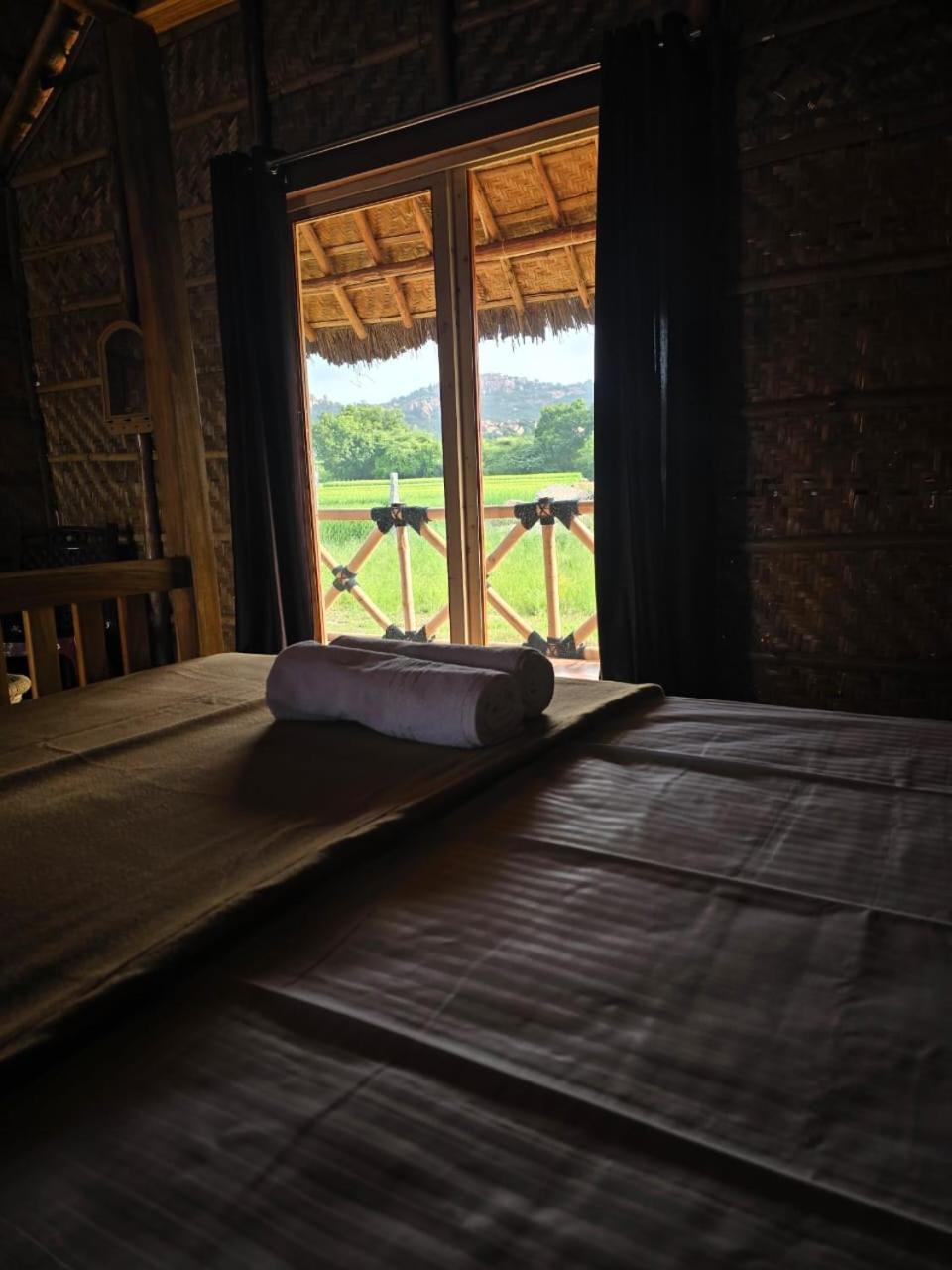 Golden Chariot Resort Hampi Dış mekan fotoğraf